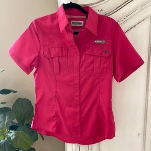 SpiderWire Pink Active Outdoors/Vented Fishing Shirt, Women’s size Medium
